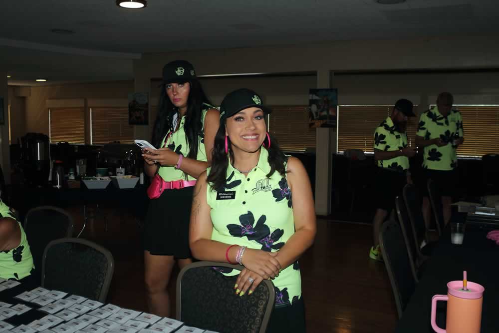 Thurs-MorningD77C4945Wit