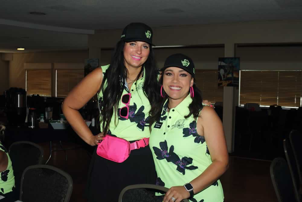 Thurs-MorningD77C4946Wit