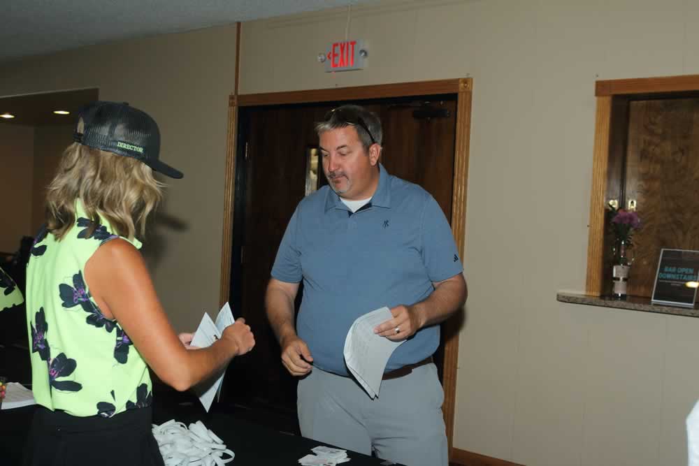 Thurs-MorningD77C4955Wit