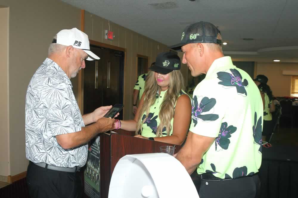 Thurs-MorningD77C4967Wit