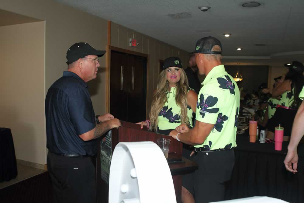 Thurs-MorningD77C4979Wit