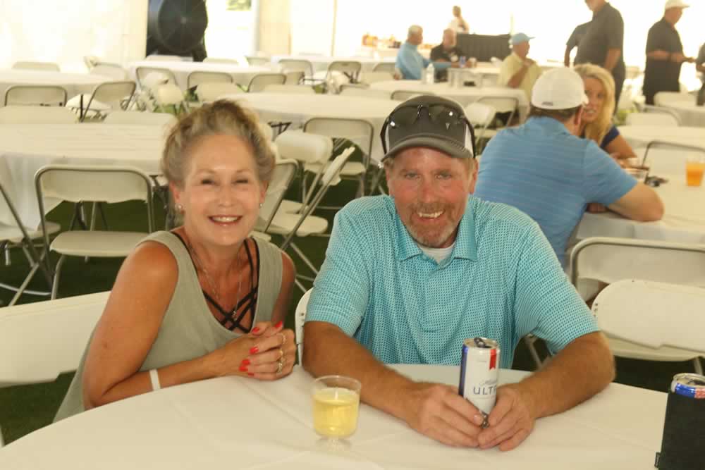 Thurs-PartyD77C5022Wit