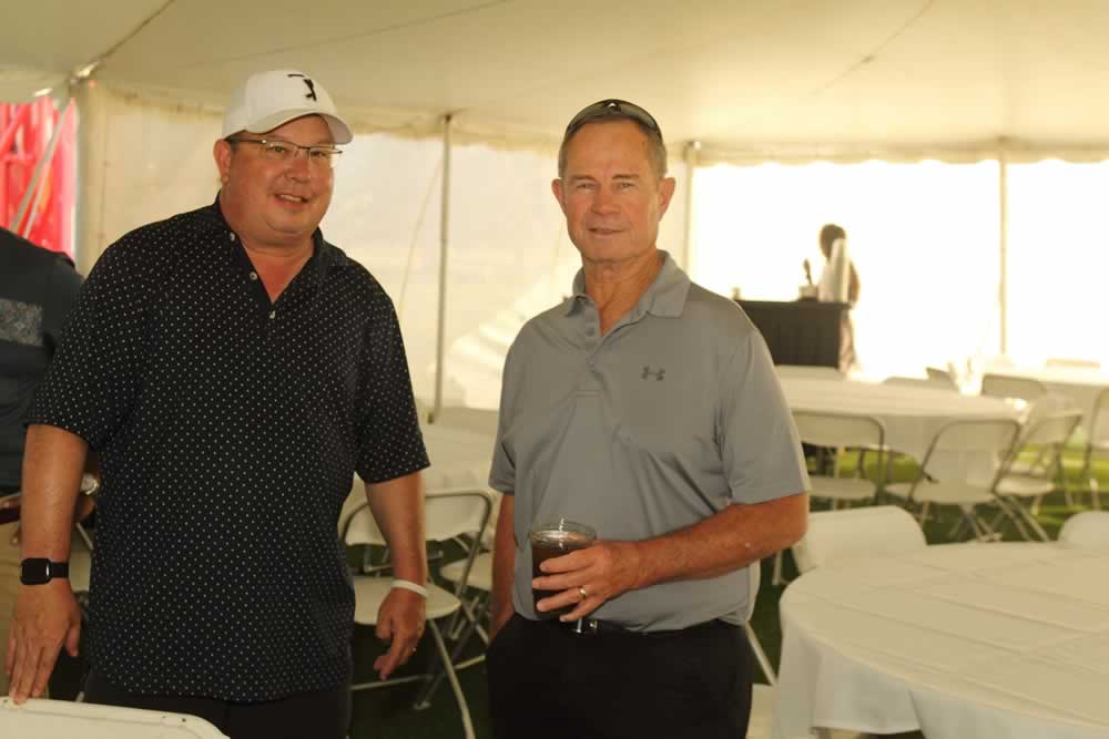 Thurs-PartyD77C5027Wit