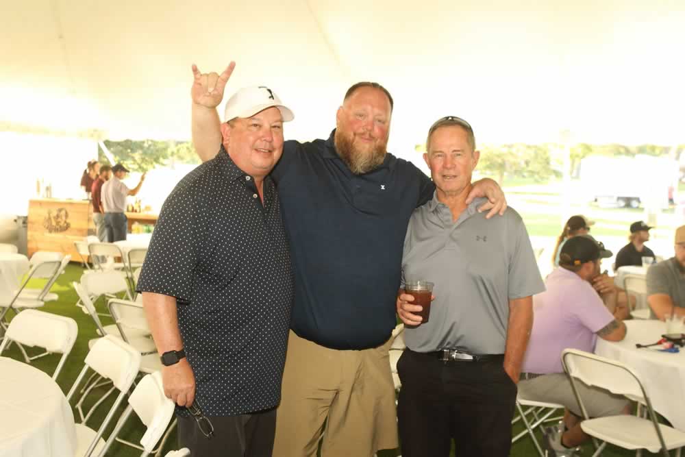 Thurs-PartyD77C5028Wit