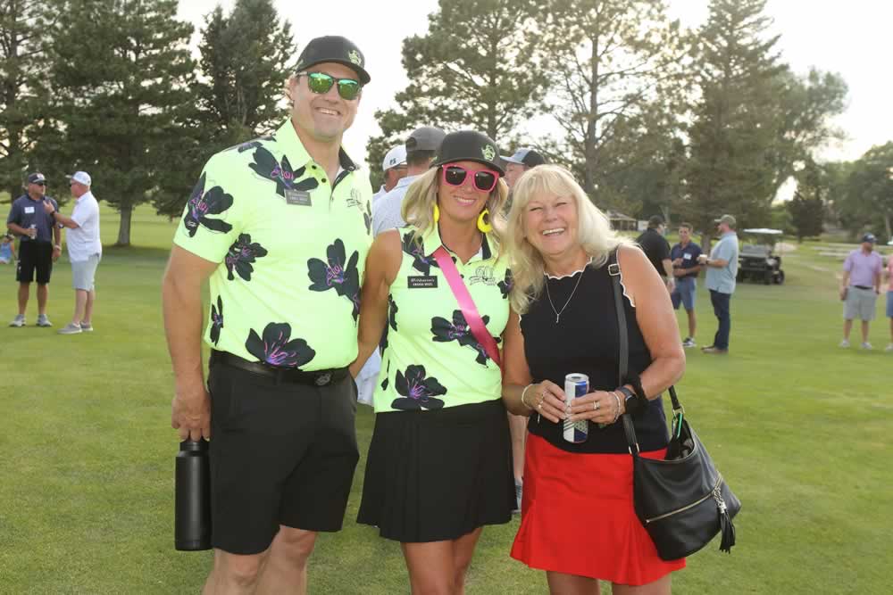 Thurs-PartyD77C5038Wit