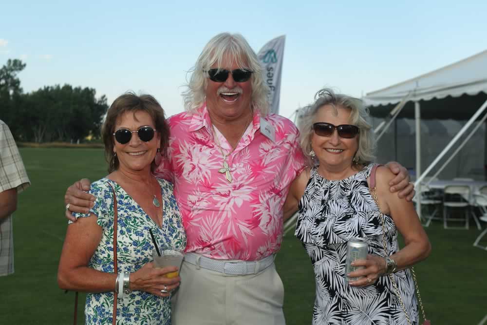 Thurs-PartyD77C5039Wit