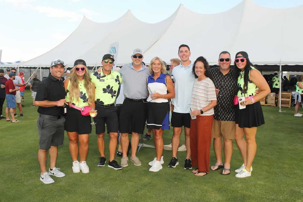 Thurs-PartyD77C5044Wit