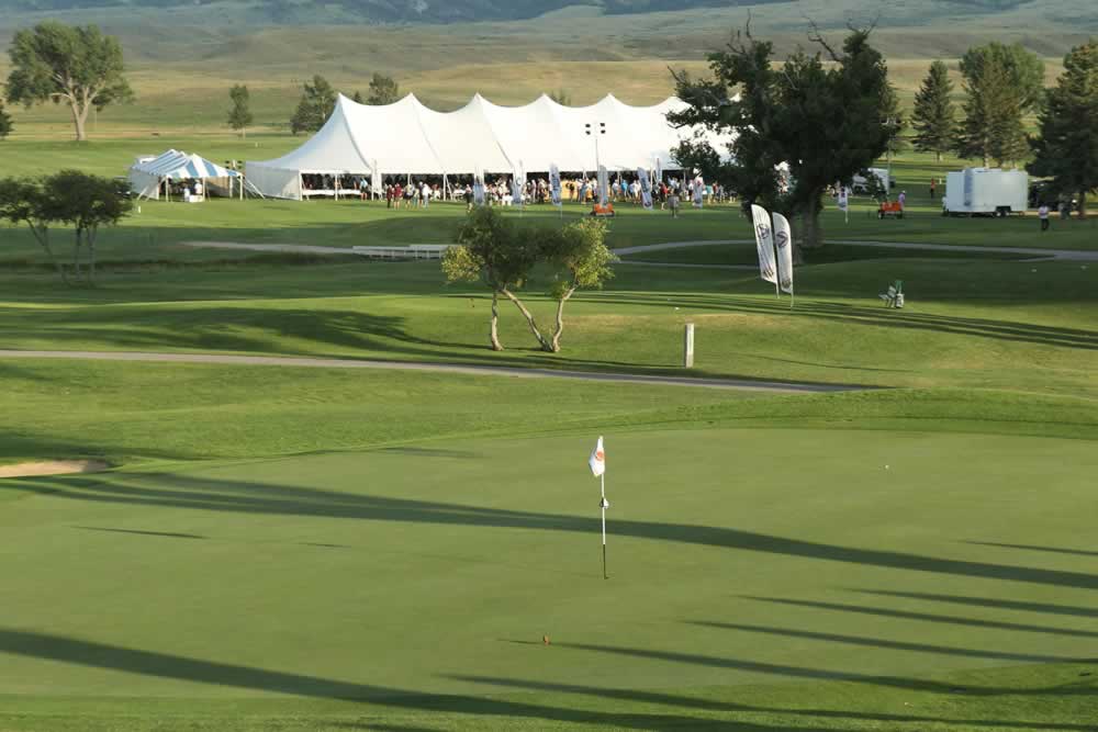 Thurs-PartyD77C5071Wit